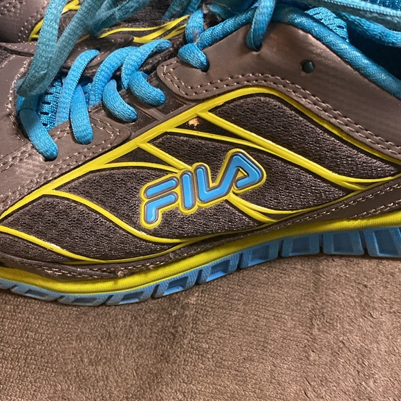 Comfortable athletic shoe - Picture 2 of 6